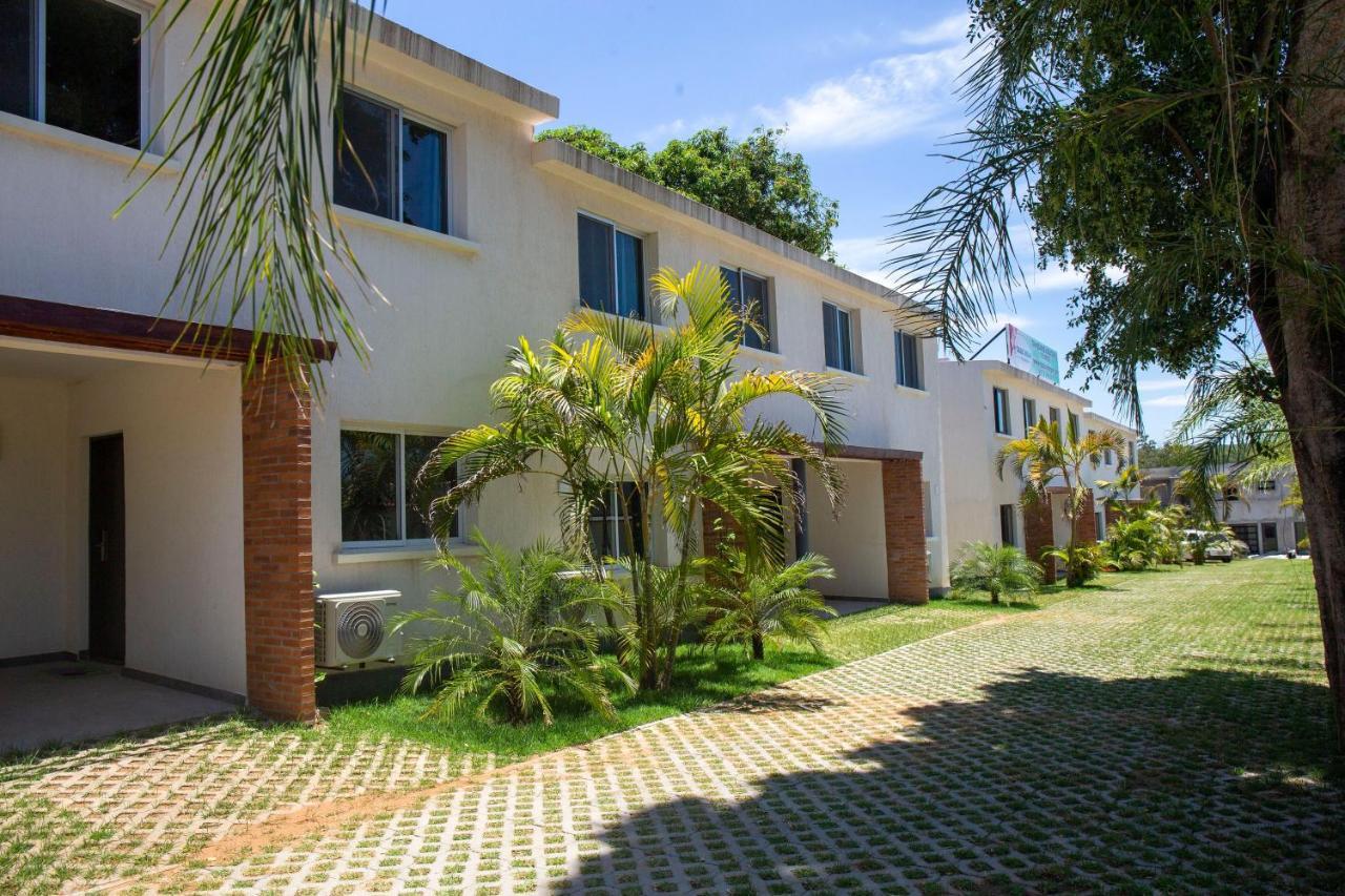 Hotel Oasis-Dream Holidays - La Petite France San Bernardino Esterno foto