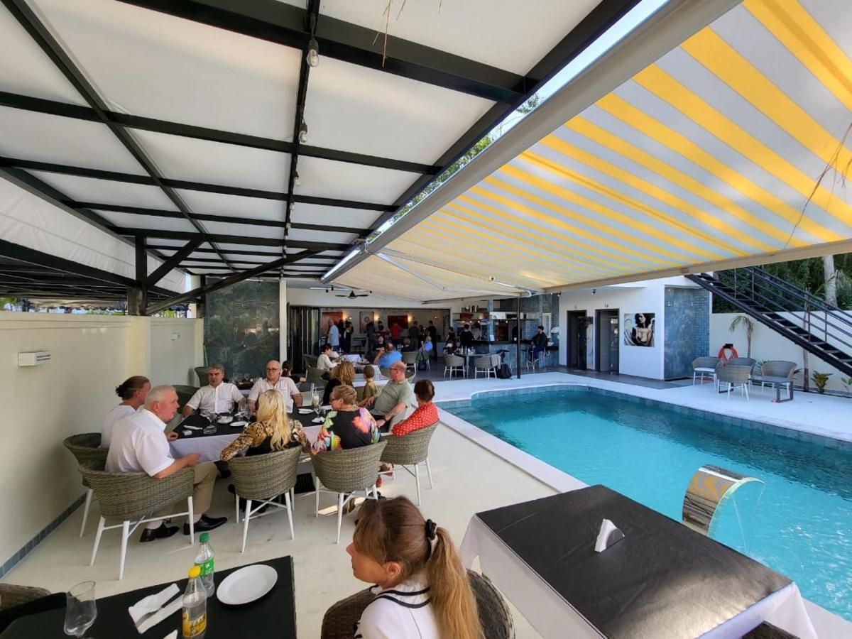 Hotel Oasis-Dream Holidays - La Petite France San Bernardino Esterno foto