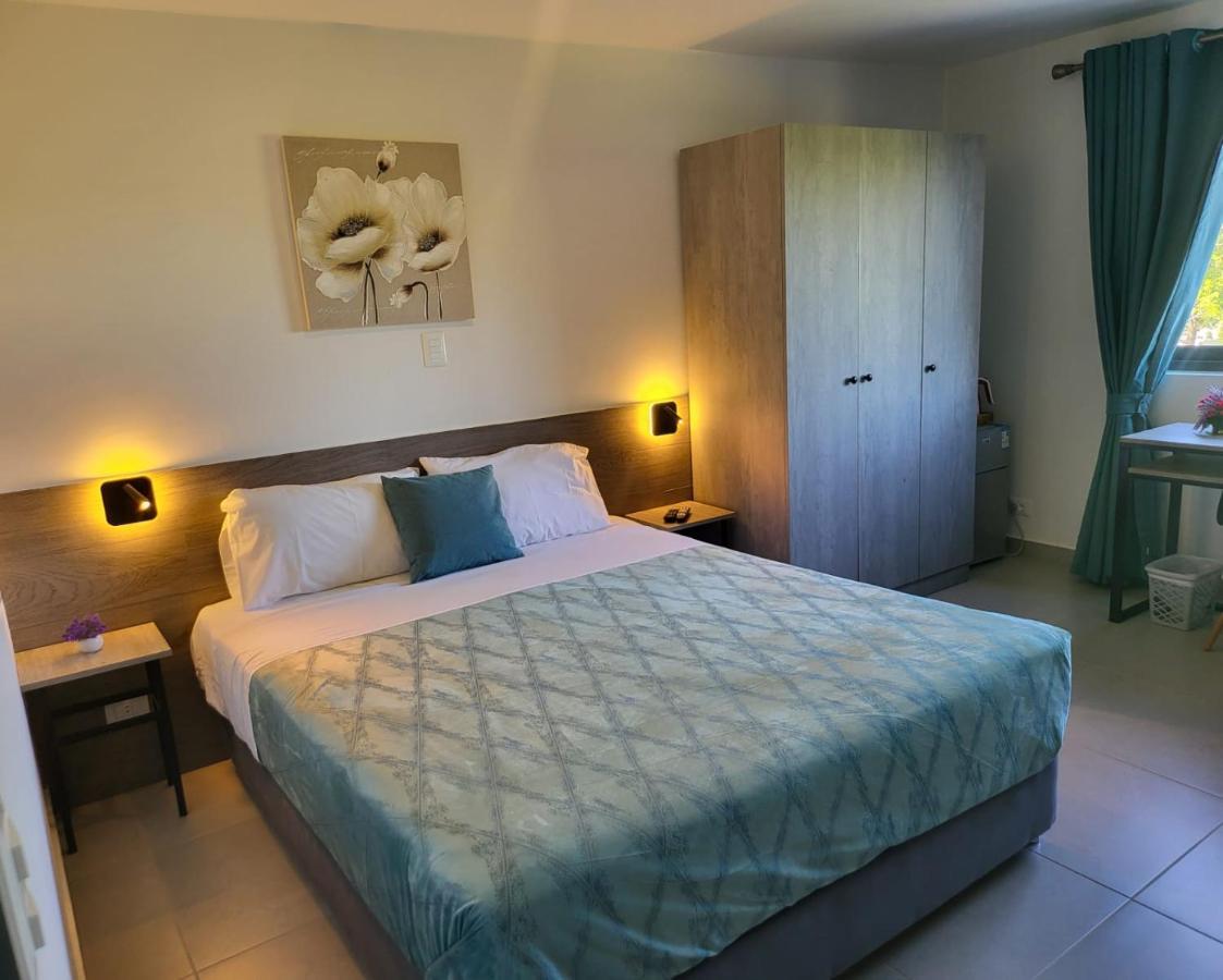 Hotel Oasis-Dream Holidays - La Petite France San Bernardino Esterno foto