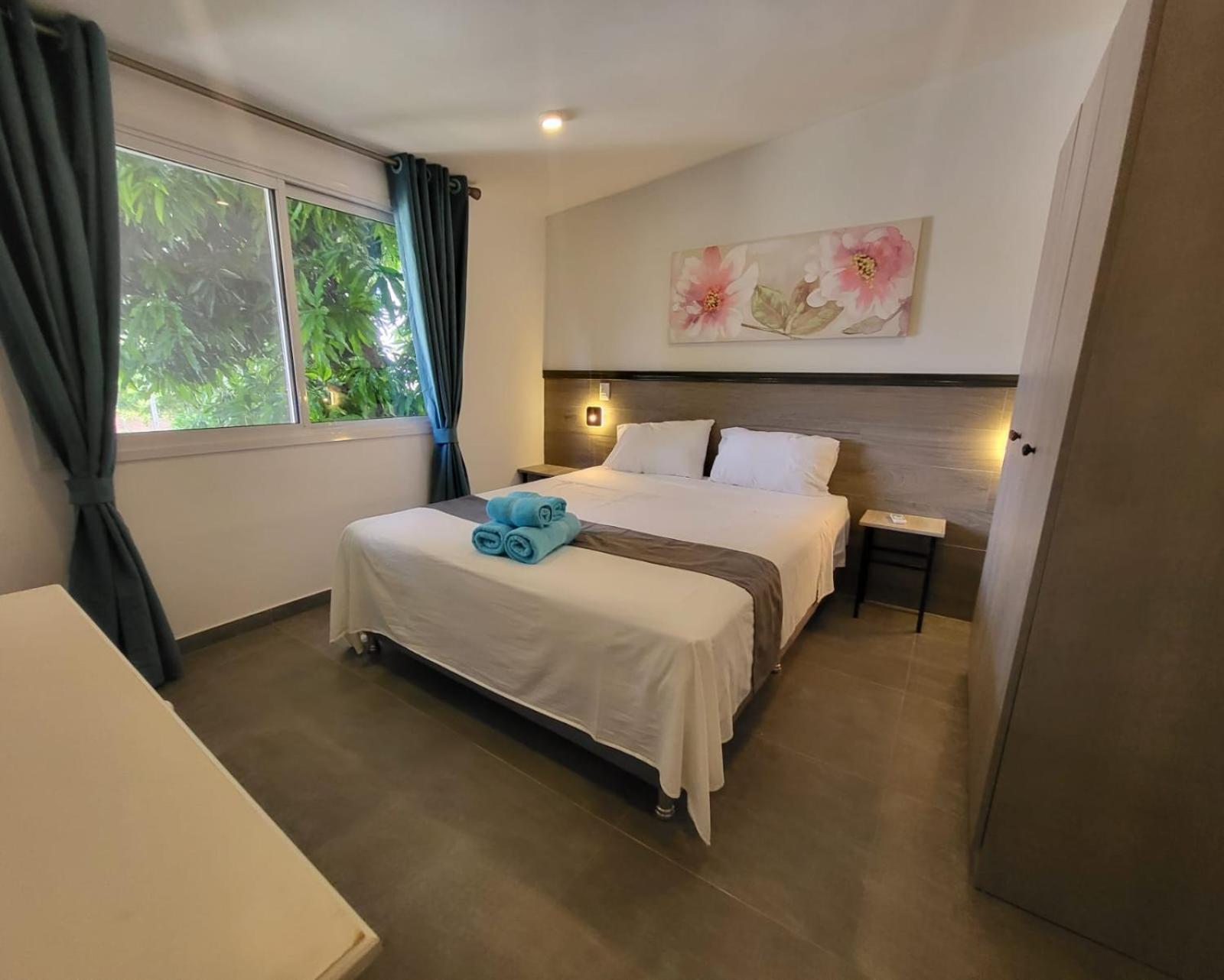 Hotel Oasis-Dream Holidays - La Petite France San Bernardino Esterno foto